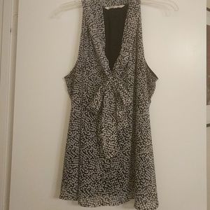 Old Navy black and white tie front top